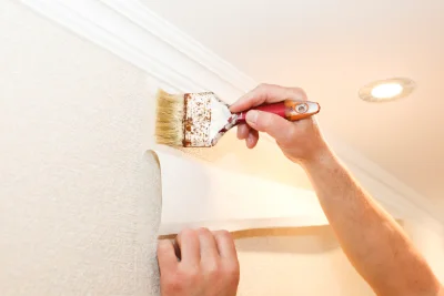 Pose de papier peint au Loreur — revêtements muraux et toiles de verre